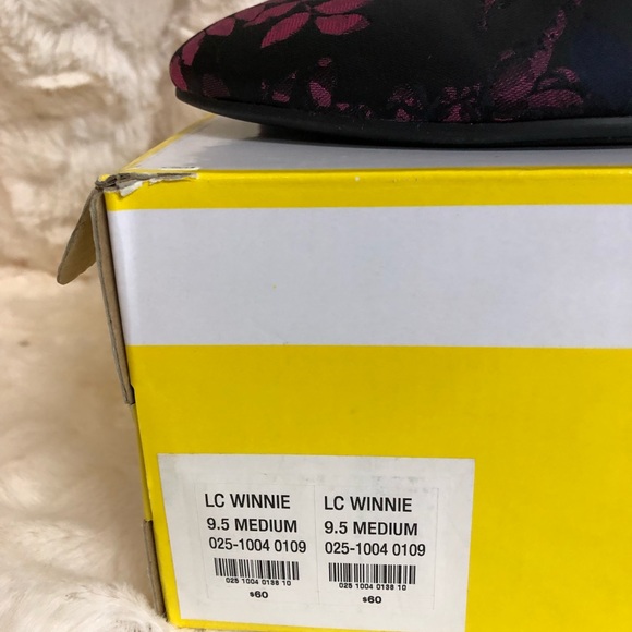 Liz Claiborne Ankle Strapped Brocade Winnie Heels - Picture 5 of 7